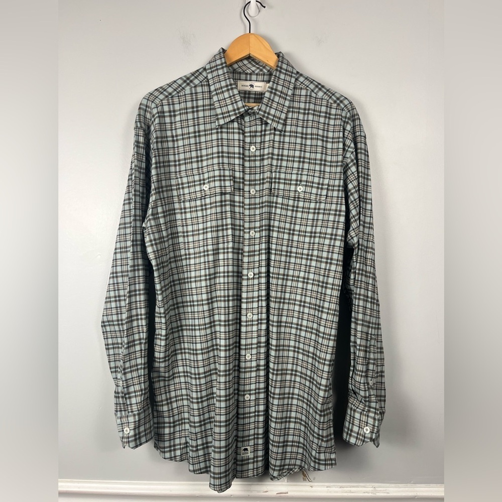 Onward Reserve Blue Tan Plaid long sleeve button down size large